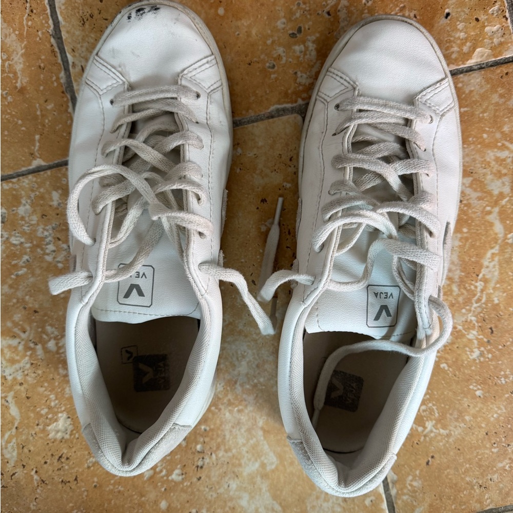 Veja white sneakers with suede heel and logo